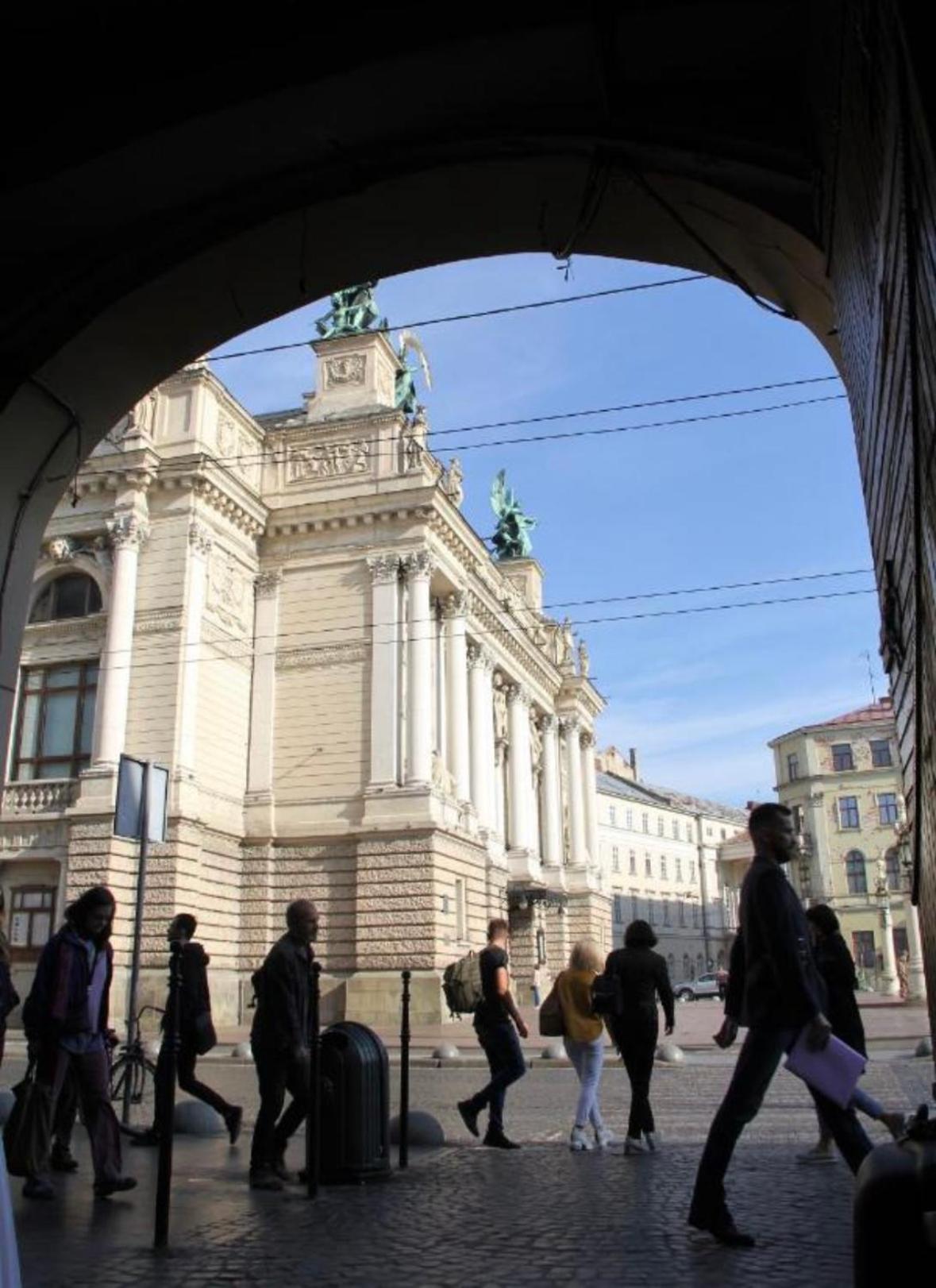 Edem Apartments In Lviv Extérieur photo