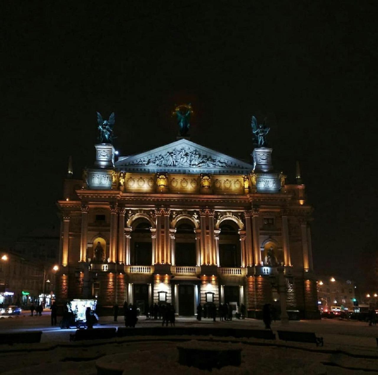 Edem Apartments In Lviv Extérieur photo